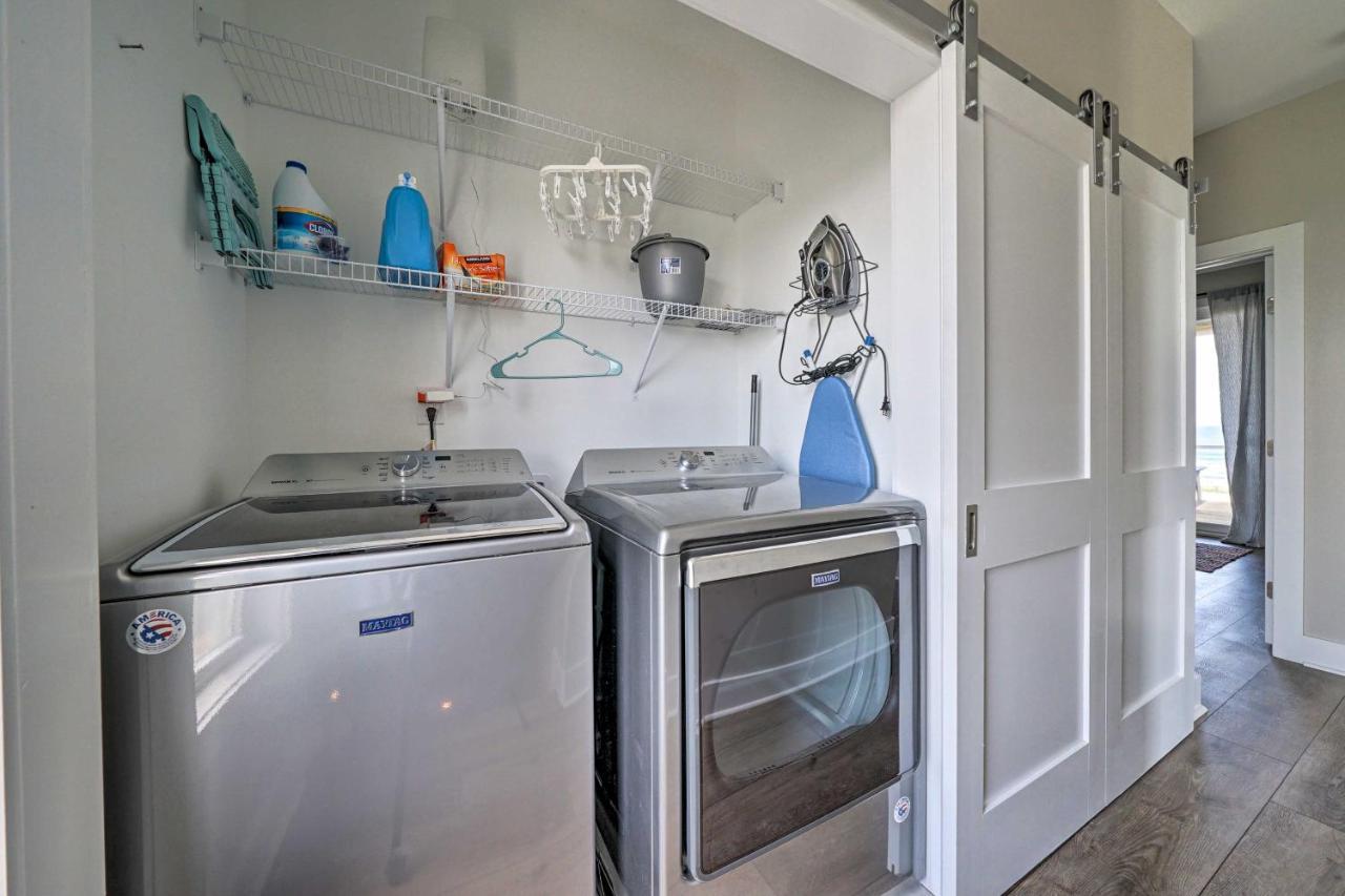 Beachfront Oasis With 2 Large Decks, Bbq And Views! Topsail Beach Exterior foto